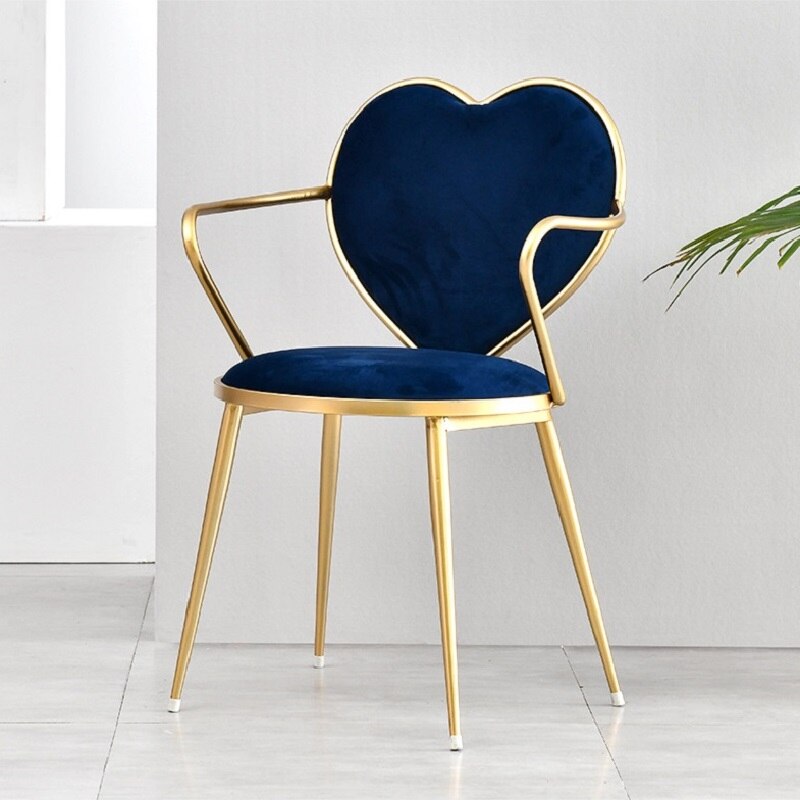 Heart-Shaped Nordic Creative Dining Chair